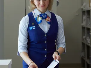 Почта России: получить и отправить посылки не выходя из дома  можно в 123 городах страны